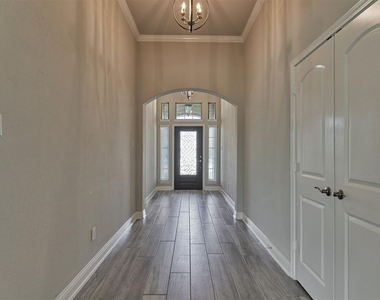 180 Racetrack Lane - Photo Thumbnail 9