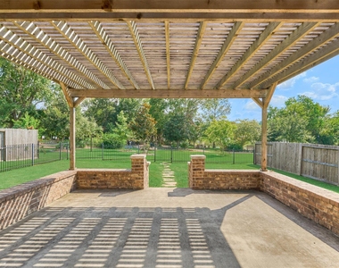 180 Racetrack Lane - Photo Thumbnail 1