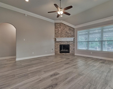 180 Racetrack Lane - Photo Thumbnail 11