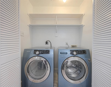 20939 Young Meadows Way - Photo Thumbnail 10