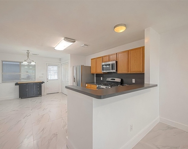 20939 Young Meadows Way - Photo Thumbnail 5