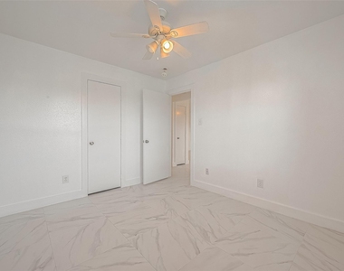 20939 Young Meadows Way - Photo Thumbnail 17