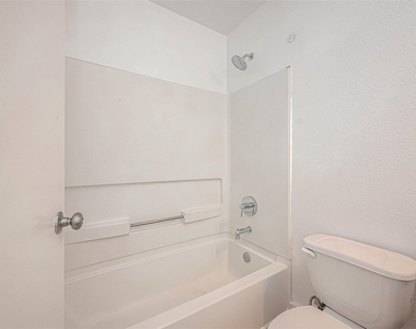 20939 Young Meadows Way - Photo Thumbnail 15