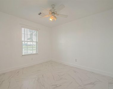 20939 Young Meadows Way - Photo Thumbnail 16