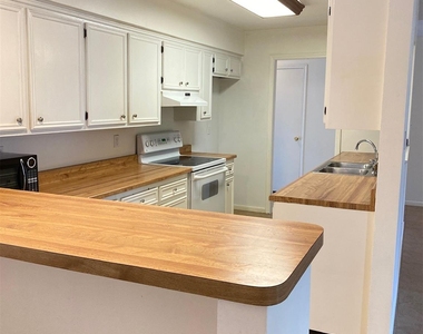 2733 Davis Avenue - Photo Thumbnail 18