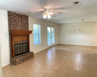 2733 Davis Avenue - Photo Thumbnail 15