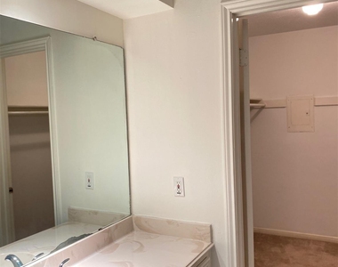 2733 Davis Avenue - Photo Thumbnail 31
