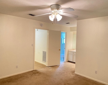 2733 Davis Avenue - Photo Thumbnail 20