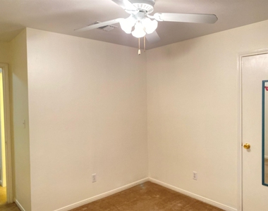 2733 Davis Avenue - Photo Thumbnail 28