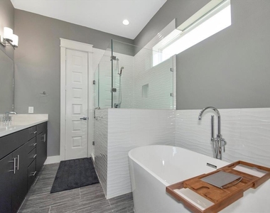 2114 Engelmohr Street - Photo Thumbnail 16