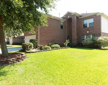 2202 Crossmill Lane - Photo Thumbnail 44