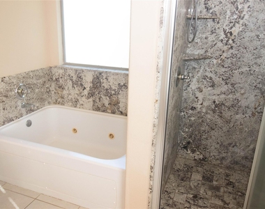 2202 Crossmill Lane - Photo Thumbnail 39
