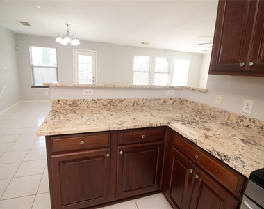 2202 Crossmill Lane - Photo Thumbnail 20