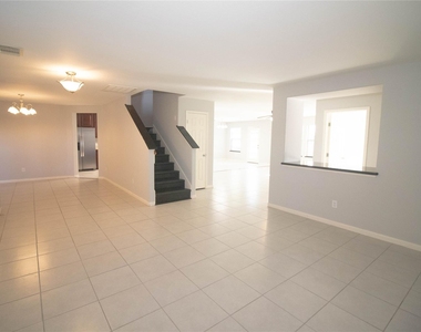2202 Crossmill Lane - Photo Thumbnail 6