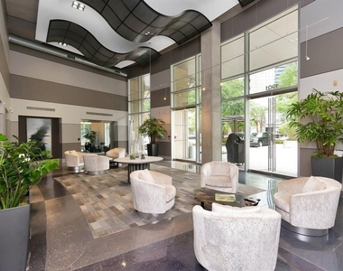 1901 Post Oak Blvd Boulevard - Photo Thumbnail 18