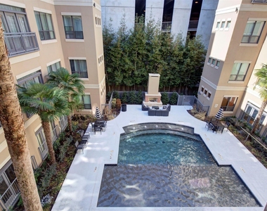 1901 Post Oak Blvd Boulevard - Photo Thumbnail 10