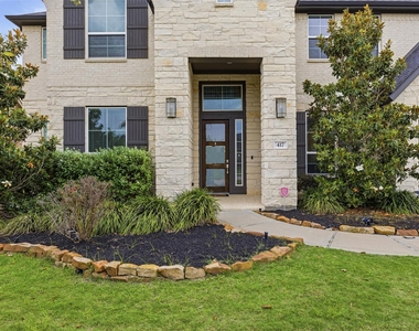 417 Ripple Edge Court - Photo Thumbnail 3