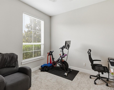 417 Ripple Edge Court - Photo Thumbnail 7