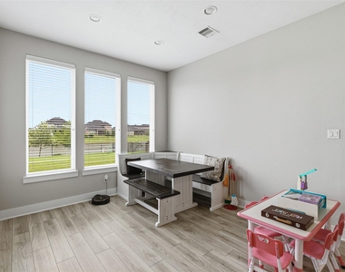 417 Ripple Edge Court - Photo Thumbnail 15