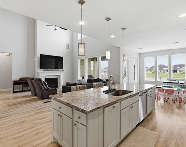 417 Ripple Edge Court - Photo Thumbnail 13
