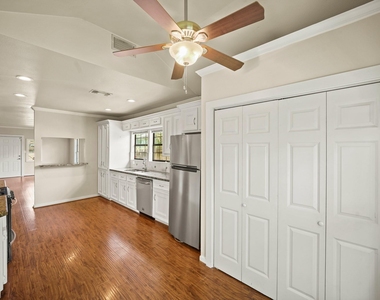 608 Northwood Street - Photo Thumbnail 10