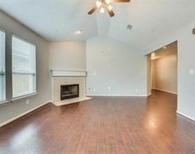 9418 Brackenton Crest Drive - Photo Thumbnail 2