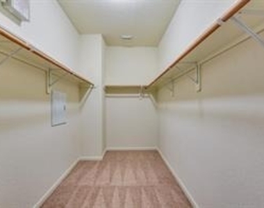 9418 Brackenton Crest Drive - Photo Thumbnail 12