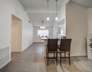 7114 Buchanan Drive - Photo Thumbnail 12