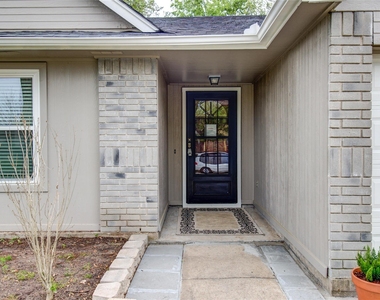 7114 Buchanan Drive - Photo Thumbnail 3