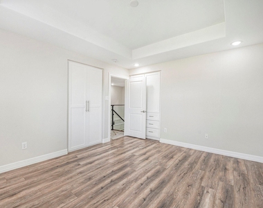 7711 Antoine Drive - Photo Thumbnail 15