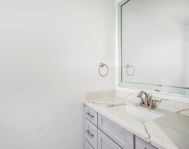 7711 Antoine Drive - Photo Thumbnail 13