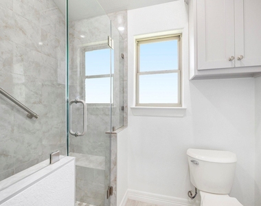 7711 Antoine Drive - Photo Thumbnail 17