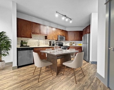 2910 Milam Street - Photo Thumbnail 1