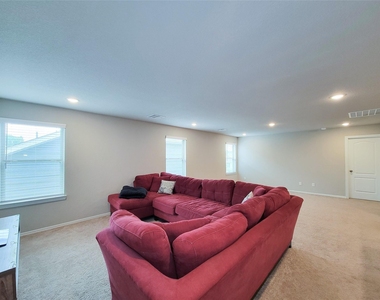 24811 Crimson Pine Drive - Photo Thumbnail 33