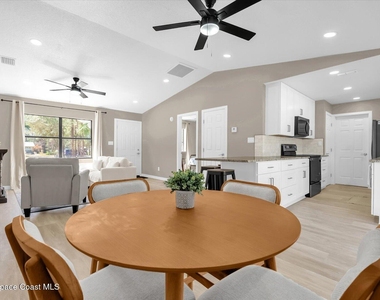 4840 Mango Avenue - Photo Thumbnail 10