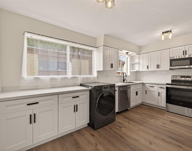 7714 Renwick Drive - Photo Thumbnail 5