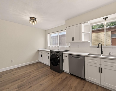 7714 Renwick Drive - Photo Thumbnail 8