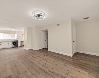 7714 Renwick Drive - Photo Thumbnail 12