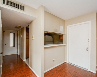 8519 Hearth Boulevard - Photo Thumbnail 17