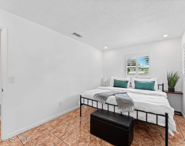1526 Magnolia Street Ne - Photo Thumbnail 15