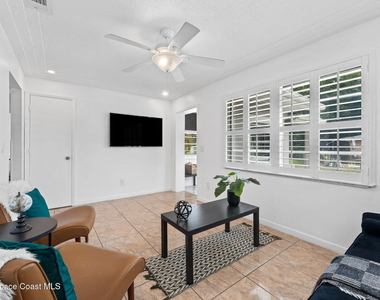 1526 Magnolia Street Ne - Photo Thumbnail 8