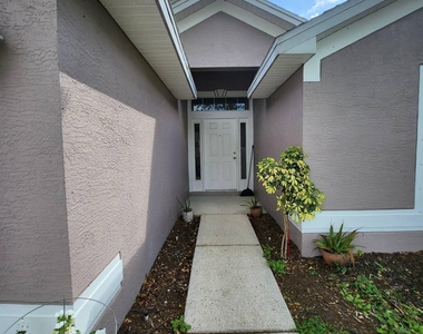 2891 Stratford Pointe Drive - Photo Thumbnail 1