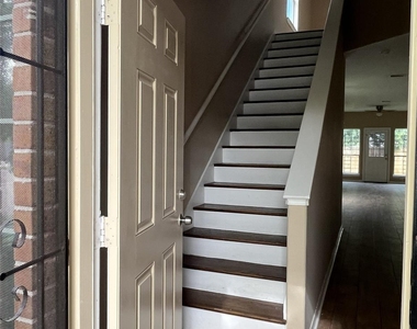 8134 Woodward Street - Photo Thumbnail 6