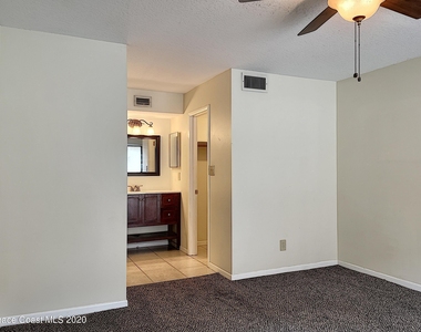 205 Palmetto Avenue - Photo Thumbnail 15