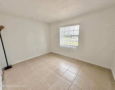 522 Karney Avenue Ne - Photo Thumbnail 7