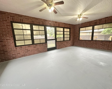 522 Karney Avenue Ne - Photo Thumbnail 14