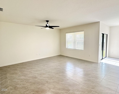 6495 Topaz Drive - Photo Thumbnail 13