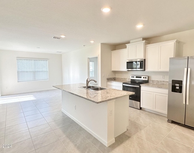 6495 Topaz Drive - Photo Thumbnail 11