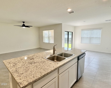 6495 Topaz Drive - Photo Thumbnail 12