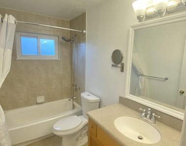 784 Alcazar Avenue - Photo Thumbnail 10